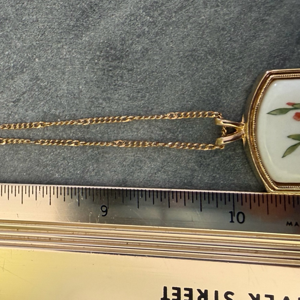 Vintage Avon Floral Heritage Gladiolas Floral Ceramic Gold Chain Necklace - Picture 6 of 7